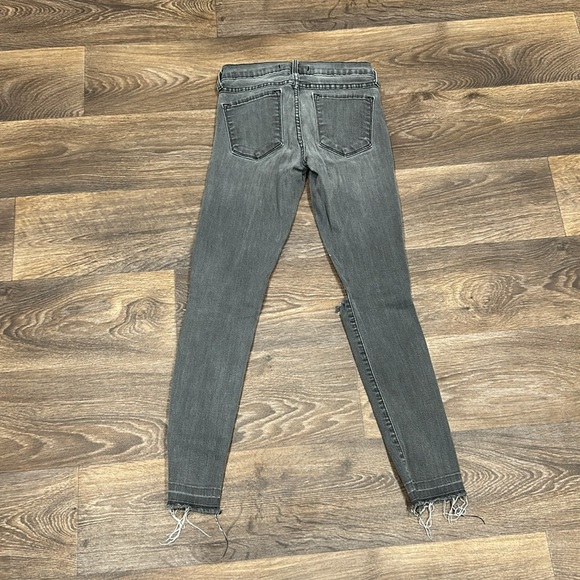 Grey skinny jeans size 24 - Picture 3 of 4